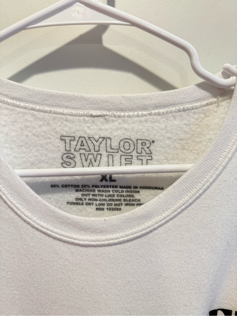 Taylor Swift Graphic Crewneck Sweatshirt – Women’s XL – White Eras Pullover - Picture 2 of 2